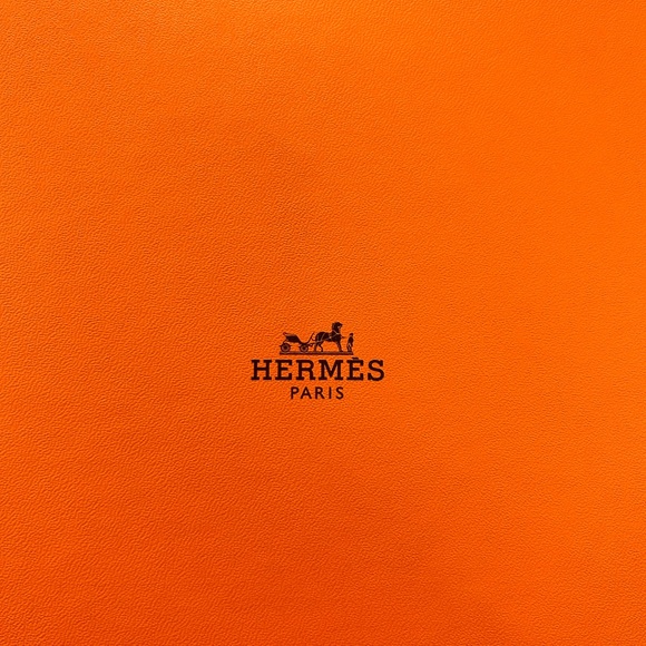 Authentic 100% Silk Hermes scarf brand new never worn - Picture 6 of 7